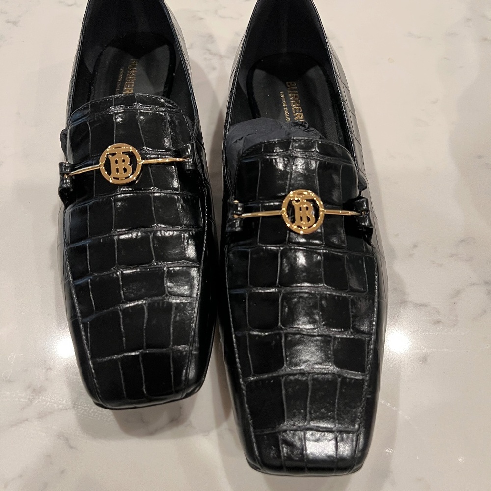NEW Burberry Loafer size 9.5